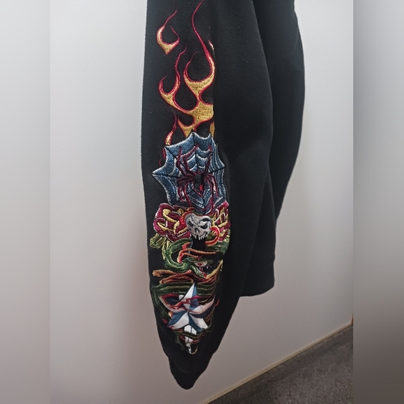 Romeo and Juliet Couture. Zip-up Hoodie. Sz L. Embroidered Patches. BLACK. Rare. - Picture 4 of 7